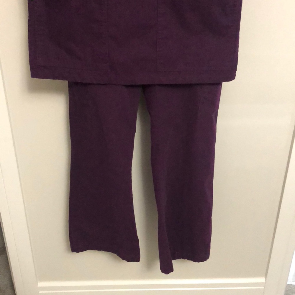 Health Pro Fresh Tech Scrub Set ๐ - Picture 2 of 5